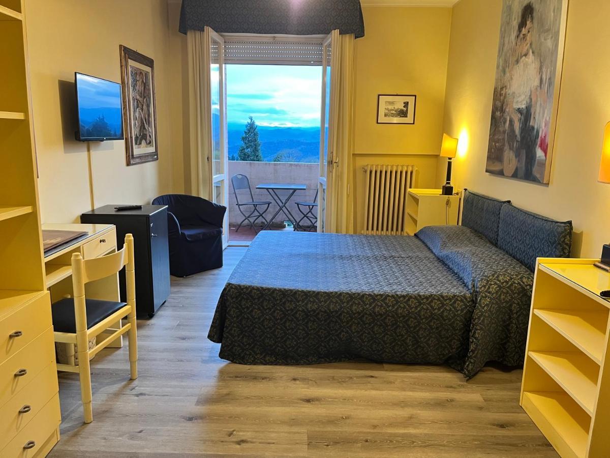 Hotel & Residence Dei Duchi Урбино Экстерьер фото